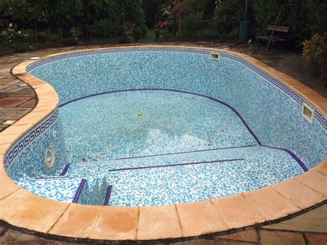 Deep Cleaning Mosaic Swimming Pool Tiles | Cleaning tips for Swimming Pools