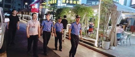 大足城管支联合整治露天夜市，对占道经营、油烟污染说“不”行动管理整治