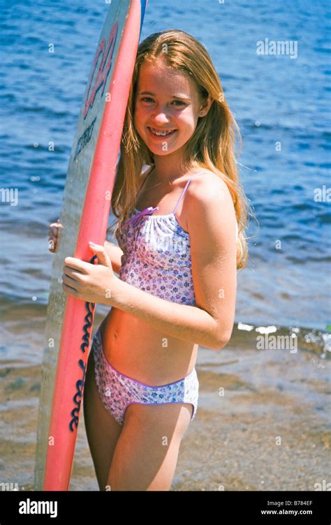 Mädchen 15 jahre bikini Fotos und Bildmaterial in hoher Auflösung Alamy