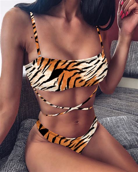 Sexy Leopard Print Three Piece Bikini Long Sleeved High Waist Bikini