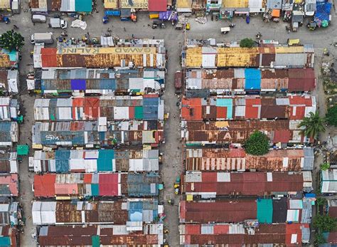 Aerial photos of slums of Manila, Philippines by Bernhard Lang ...