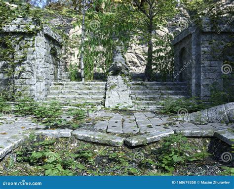 Abandoned Temple Ruins in the Forest 3D Illustration Stock Illustration ...