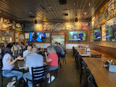 Lee’s Landing Dock Bar Updated January 2025 271 Photos And 281 Reviews 600 Rowland Dr Port