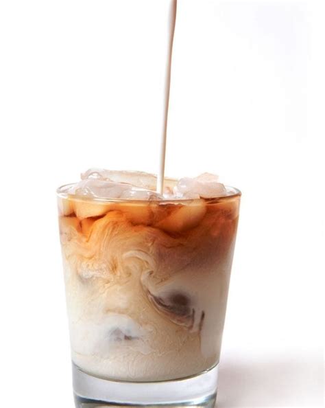 White Chocolate Iced Mocha Recipe | Torani