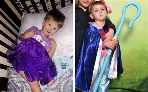 Mãe ouve que filho de três anos vai se tornar gay por deixá lo usar vestidos Filhos iG
