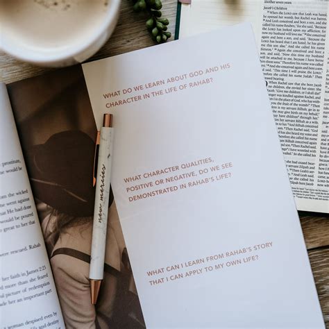 Daughters of Grace | Women of the Bible Study | TDGC – The Daily Grace Co.