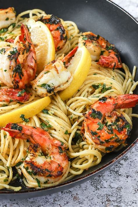 Seafood Pasta With Shrimp And Scallops And Garlic Artofit