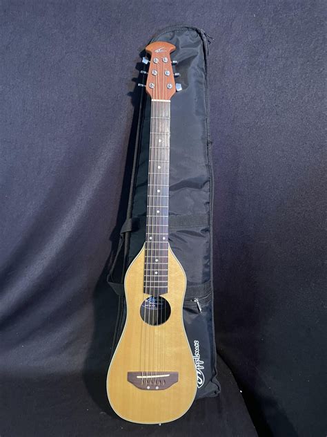 USED Applause by Ovation AA10