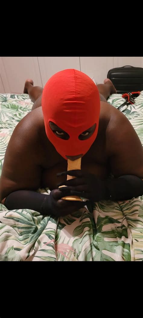 Hooded Eyes Nude Pics Xhamster