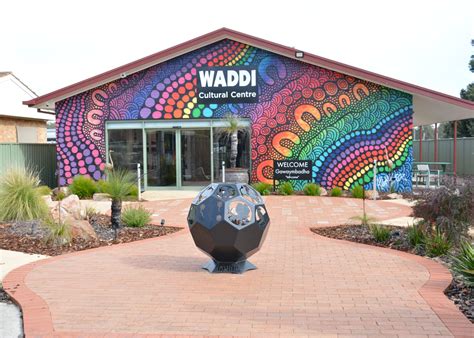 Waddi Cultural Centre Art Historical Exhibition Visit Darlington Point