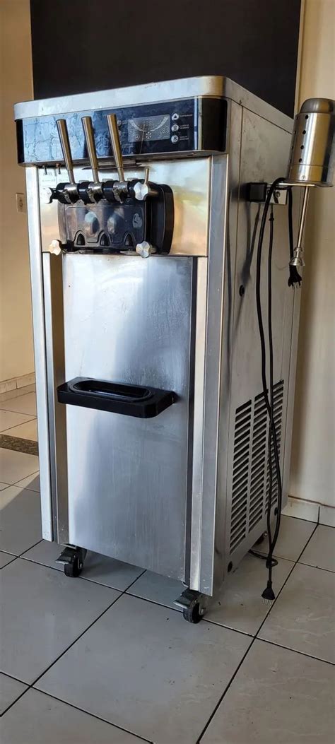 Maquina De Sorvete E Milk Shake - "maquina de milk shake e sorvete" no Brasil