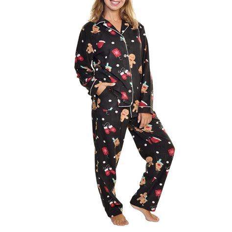 25 Best Christmas Pajamas for Women 2023 - Christmas Pajama Sets