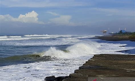 Nelayan Di Pesisir Selatan Diy Diingatkan Waspada Gelombang Tinggi