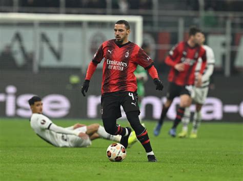 Europa League Bennacer Je Travaille Chaque Jour Pour Devenir Plus