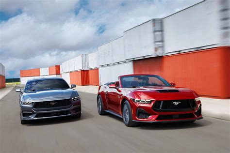 2024 Ford Mustang Gt Convertible Vs Mustang Ecoboost Autobics