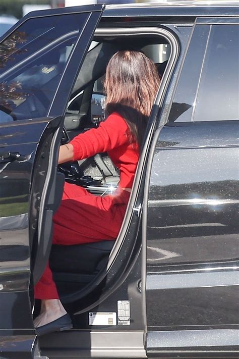 Red Hot Style Kaia Gerber S Olsen Inspired LA Coffee Moment CelebMafia