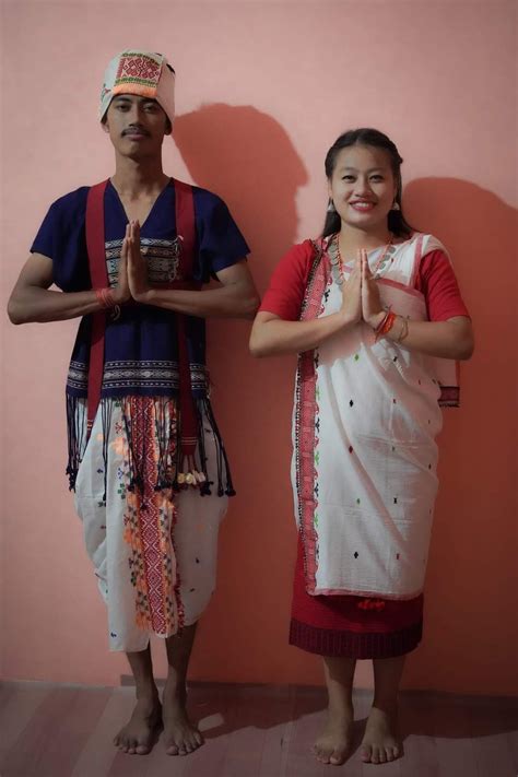 Assamese Traditional Outfits Assamese Tribes And Its Traditional