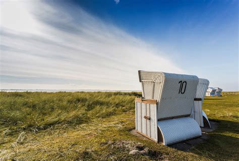 Jetzt Bestellen Fototapete Sylt Strandkorb In Den Dünen