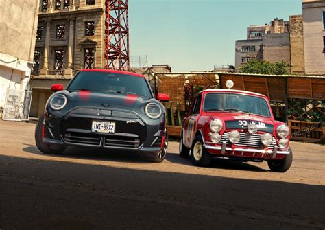MINI Expands Lineup with Electric John Cooper Works Models - techAU