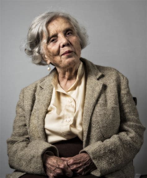 México homenajea a la escritora Elena Poniatowska en sus 90 años