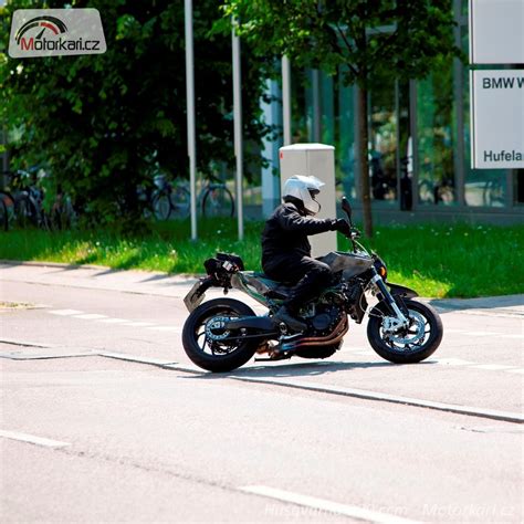 Husqvarna Naked Bike Motork I Cz