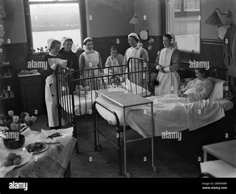 Christmas at the LIvingstone Hospital in Dartford , Kent . 1938 Stock ...