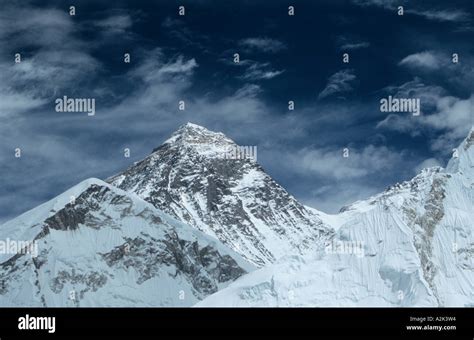 Nepal, summit of Mount Everest Stock Photo - Alamy