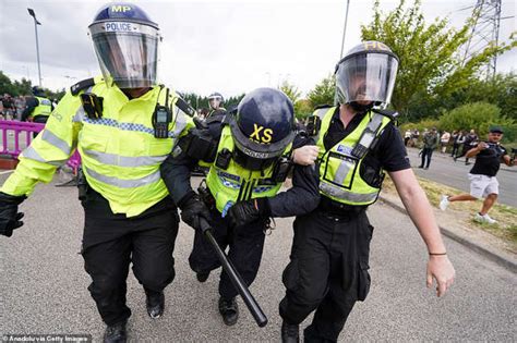 Cobra Meeting To Be Called After Hundreds Of Far Right Thugs Arrested