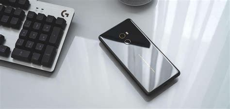 Xiaomi патентует смартфон с двумя экранами без селфи-камеры - статьи ...