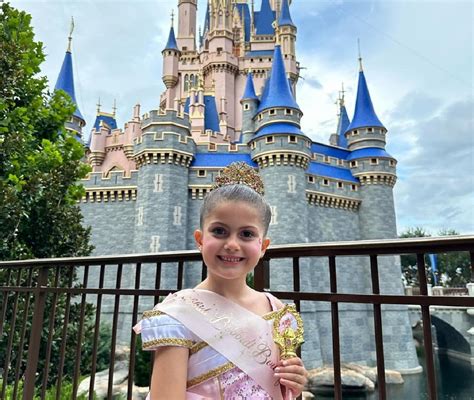 Las Mini Vacaciones De Isabel Macedo En Disney Las Princesas M S