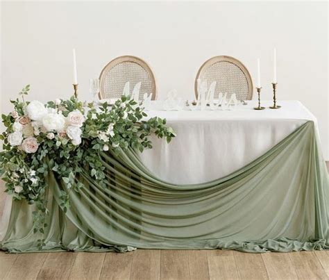 Pin By Ceyda On Home Decor In Sweetheart Table Wedding Green