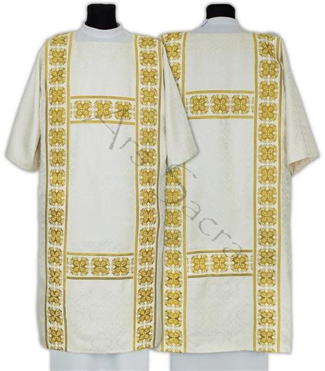 Gothic Dalmatic Df K Cream Unlined All Products For Deacons