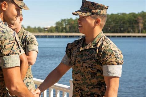 Ex Gay Se Converte Ap S Ser Evangelizado Havia Um Homem Adormecido Dentro De Mim Guiame