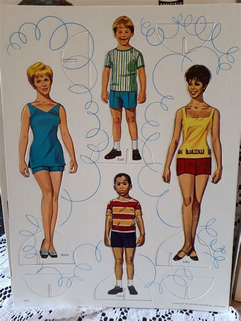 Diahann Carroll As Julia Paper Dolls Vintage 1968 Nbc Tv Saalfield