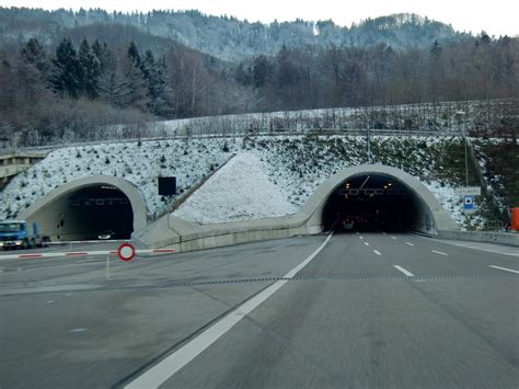 Tunnel Duetliberg Zurich 2009 Structurae