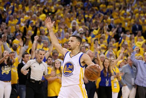 NBA: Curry sparkles as Warriors roll Thunder to level series