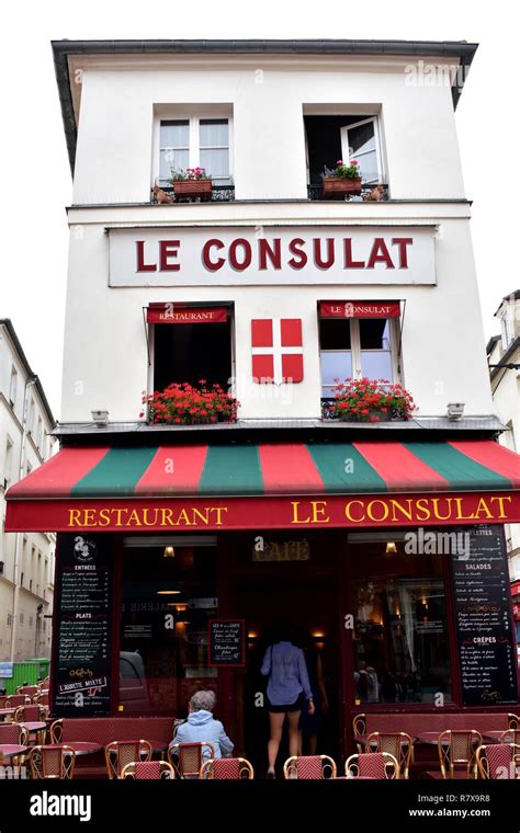 Paris France The Famous Le Consulat Restaurant With Tourists Rainy