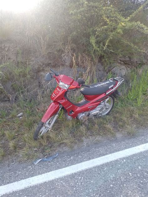 Icho Cruz: Un motociclista herido tras caerse en la «Curva de la Muerte