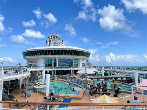 The Swimming Pool Area Aboard the Royal Caribbean Mariner of the Seas ...