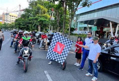 Fun Riding Konsumen Dan Komunitas Honda Cbr R Di Surabaya Anangcozz