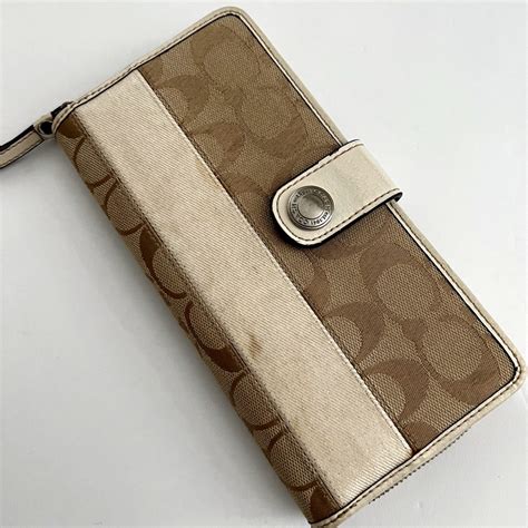 Coach Signature C Logo Long Wallet - Ivory/Tan - Gem