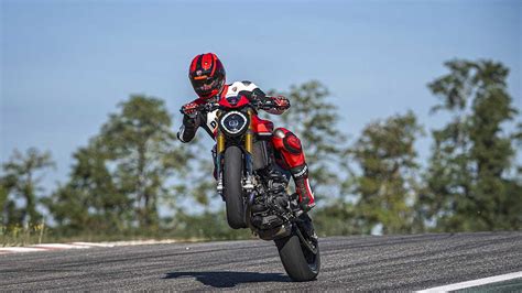 Ducati Monster SP Componentistica Da Riferimento Per La Naked Italiana