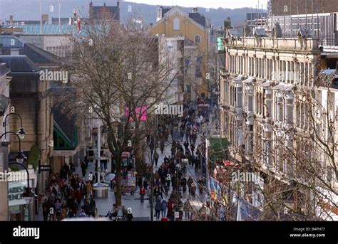 Cardiff queen street hi-res stock photography and images - Alamy