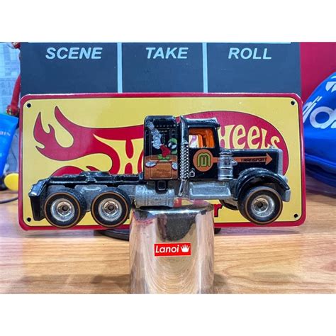 Hotwheels Kenworth W Looney Tunes Loose Item Shopee Malaysia