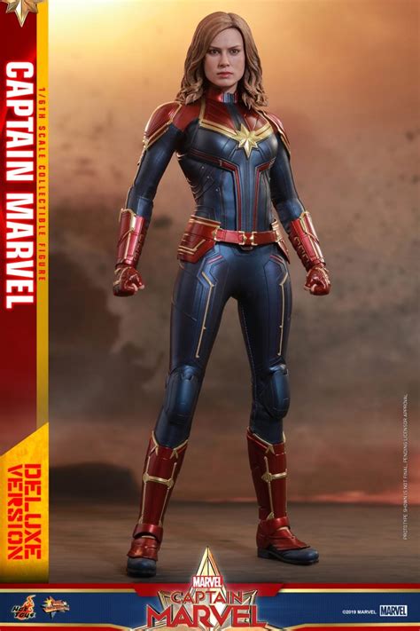 Hot Toys Captain Marvel Collectible Figure Figures