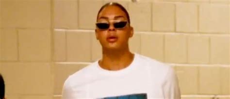 WNBA Star Liz Cambage Shows Up To Playoff Game Rocking ESPN The Body Nude Photo Of Herself PIC