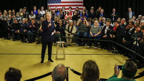 Clinton Defends Wall Street Speaking Fees