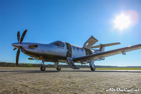 G MDSI Pilatus PC 12 47E NGX Bezoekt Budel AirOnline Nl