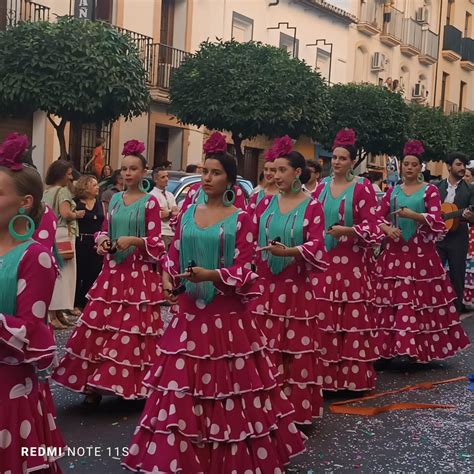 La Cabalgata De La Alegr A Llena De Colorido Las Calles Del Centro De