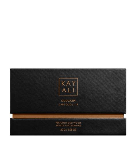 Huda Beauty no colour Kayali Oudgasm Café Oud 19 Bakhoor 30g